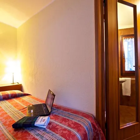 Dolonne Hotel 3*