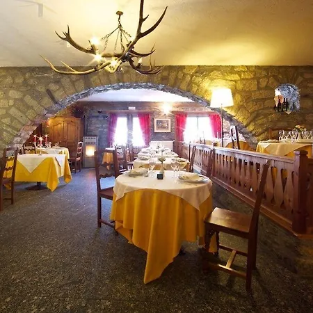 Dolonne Hotel Courmayeur
